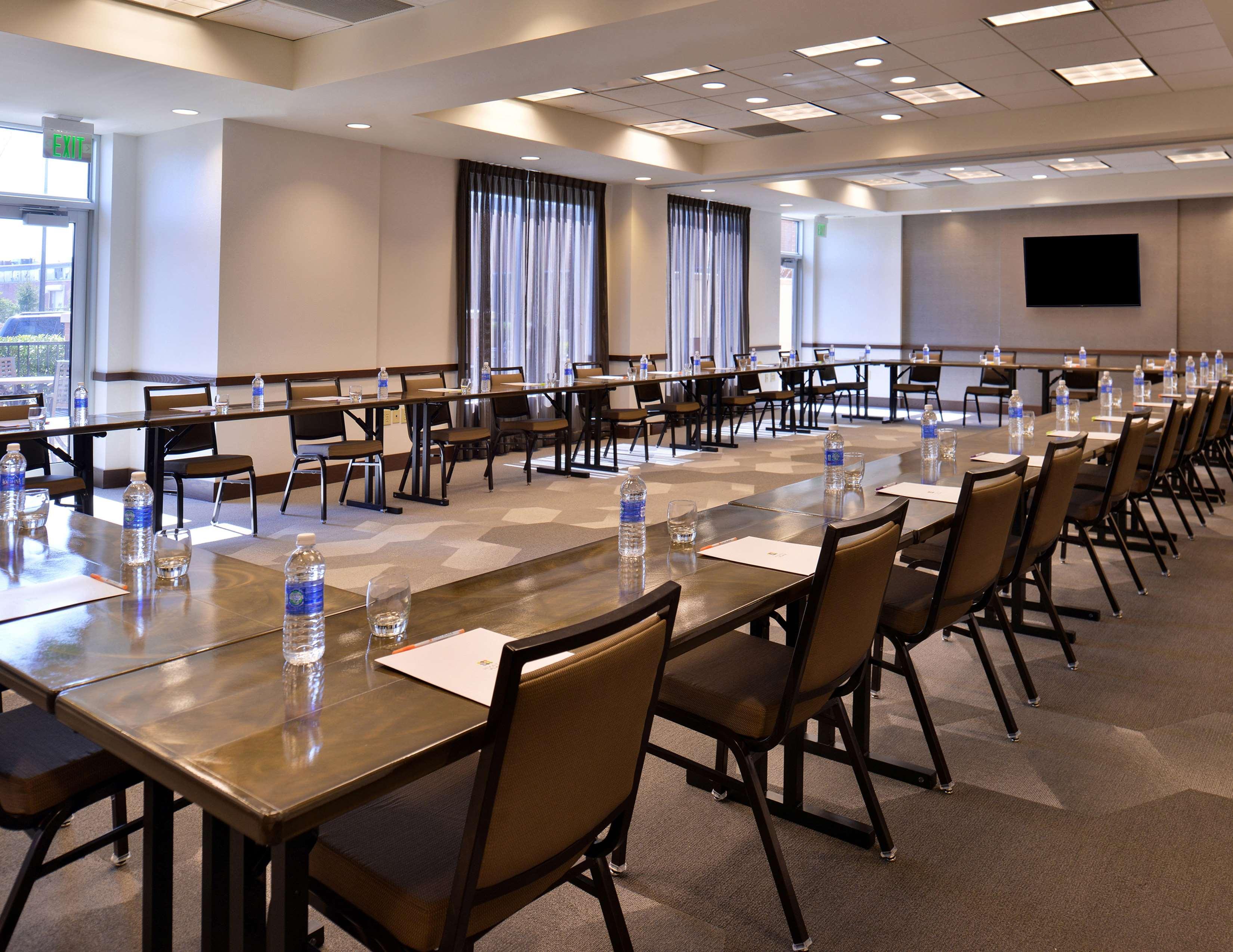 Hyatt Place Garden City Ngoại thất bức ảnh