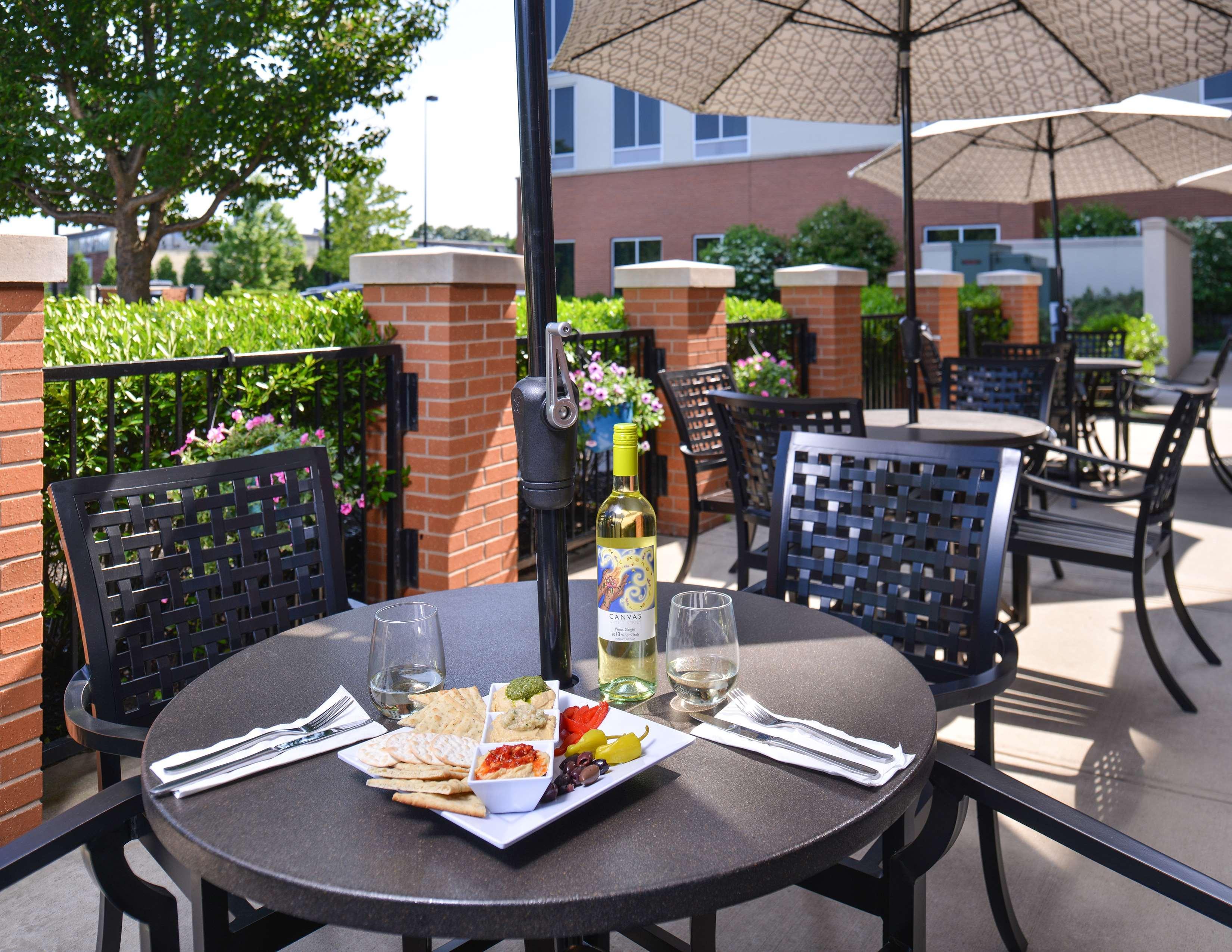 Hyatt Place Garden City Ngoại thất bức ảnh