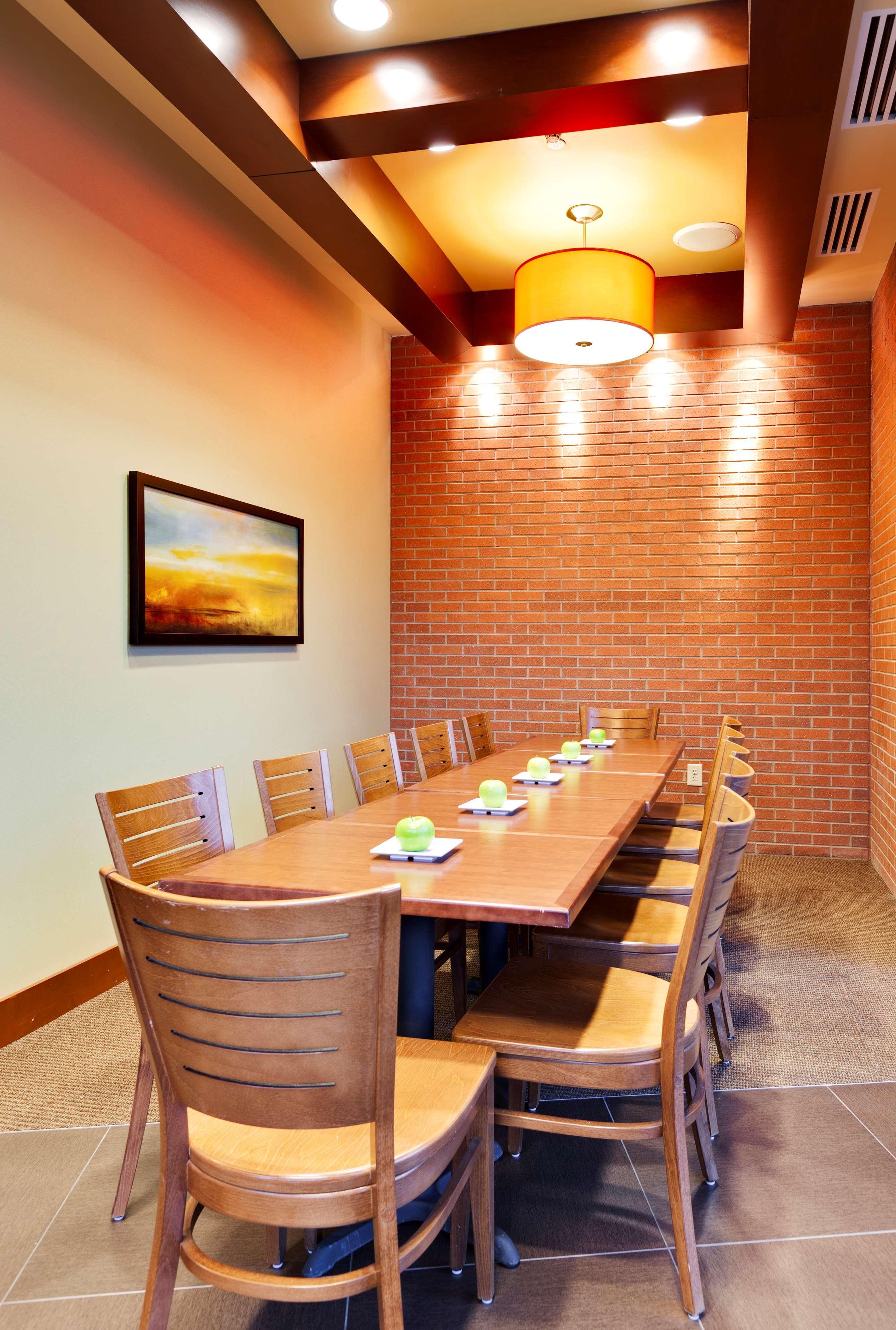 Hyatt Place Garden City Ngoại thất bức ảnh